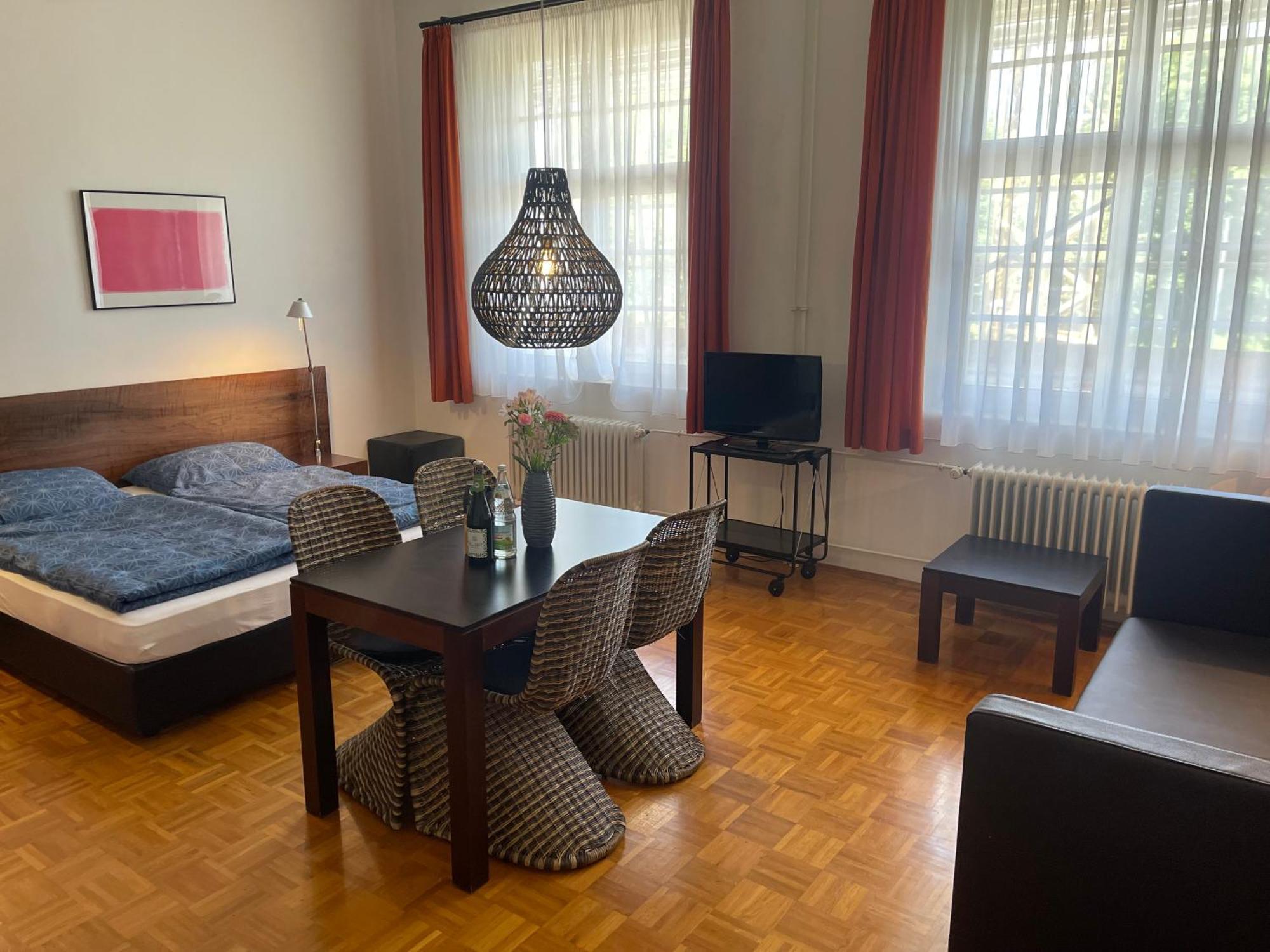 Whliving - Apartments & Studios In كونستانز المظهر الخارجي الصورة